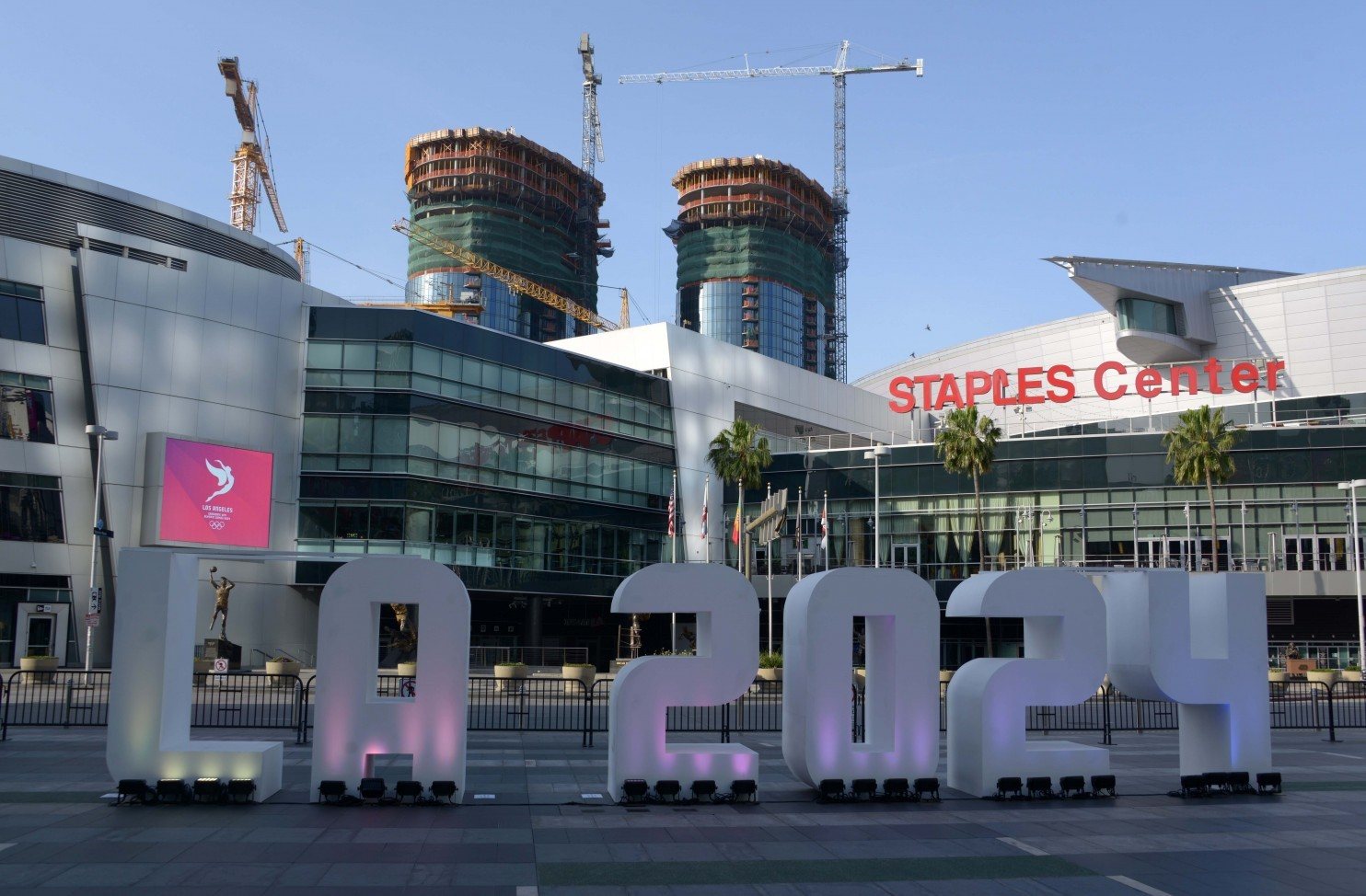 L.A’s 2024 Olympic pitch to the IOC skips the glitz and focuses on the